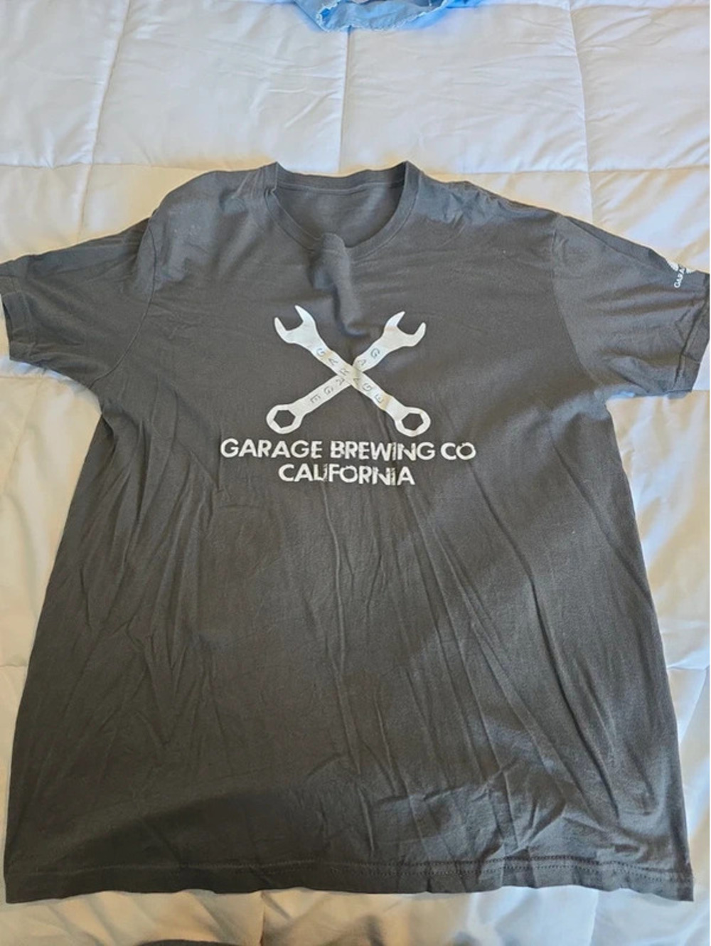 Mens xl garage brewing co tshirt